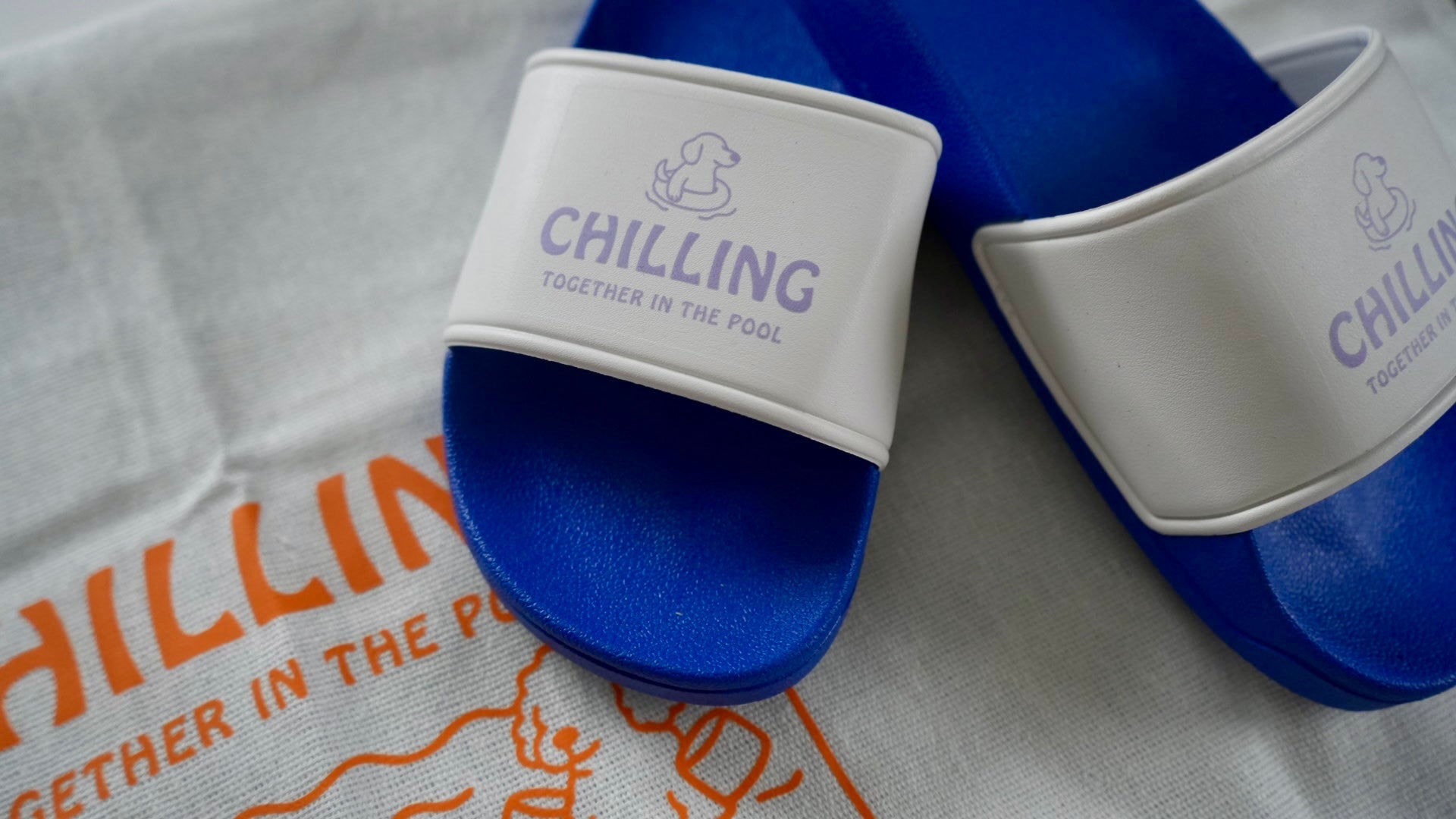 π Badelatschen- chilling at the pool (100% off) - Fietes-Pawluxe